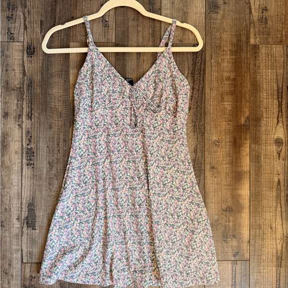 Forever 21 Dresses & Skirts - Forever 21 Multicolor Floral Dress